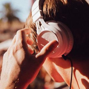 草莓91视频免费
